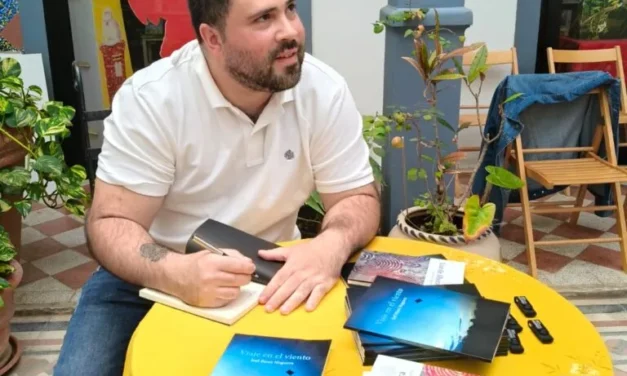 PRESENTACIÓN DE 100 PROSAS, 9 MUSAS DE JOEL PÉREZ NOGUERA, EN LA BIBLIOTECA PÚBLICA MUNICIPAL MAURO FERNÁNDEZ SANTOS, BREÑA BAJA