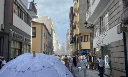 LOS INDIANOS: HISTORIA VIVA DEL CARNAVAL PALMERO