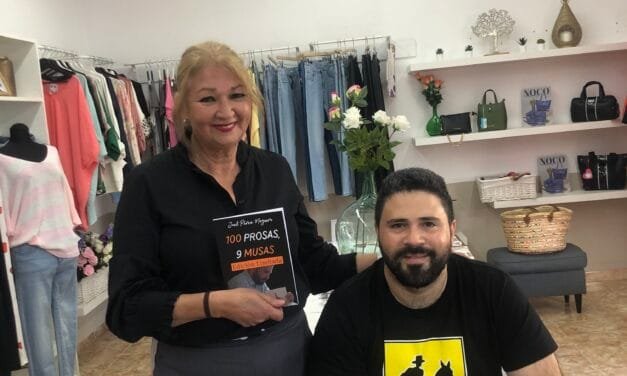 FIRMA DE LIBROS DE 100 PROSAS, 9 MUSAS DEL AUTOR PALMERO JOEL PÉREZ NOGUERA, EN EL RINCÓN DE LAS VIOLETAS,