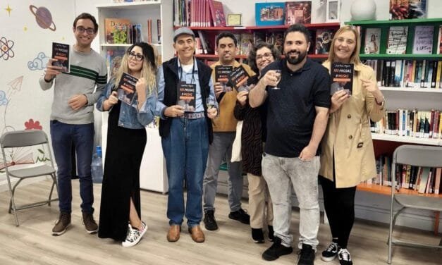 MÁGICA PRESENTACIÓN DE 100 PROSAS, 9 MUSAS, DEL AUTOR JOEL PÉREZ NOGUERA, EN LA BIBLIOTECA DE SAN ANTONIO