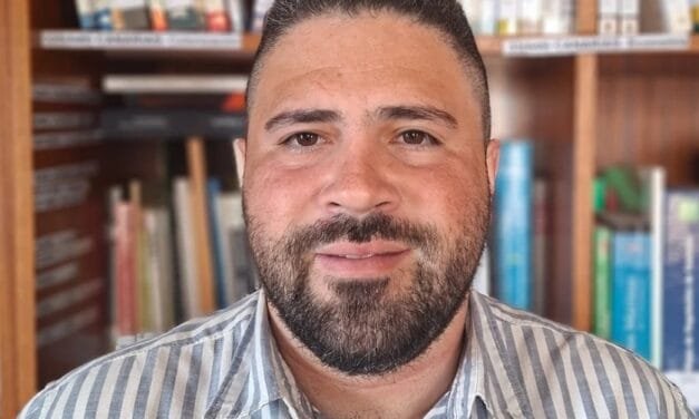 ESTRENO-PRESENTACIÓN DEL LIBRO DÉCIMAS DE CUMBRE A COSTA EN EL MUSEO CASA ROJA DE MAZO