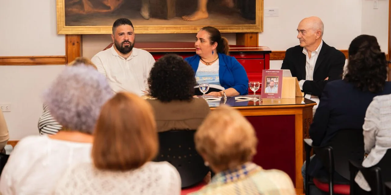 ESTRENO Y PRESENTACIÓN DEL LIBRO DÉCIMAS DE CUMBRE A COSTA EN LA CASA ROJA